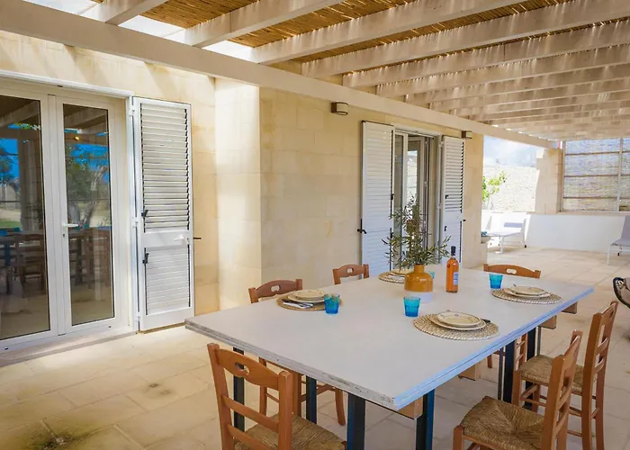 La Reimunda Villa Otranto