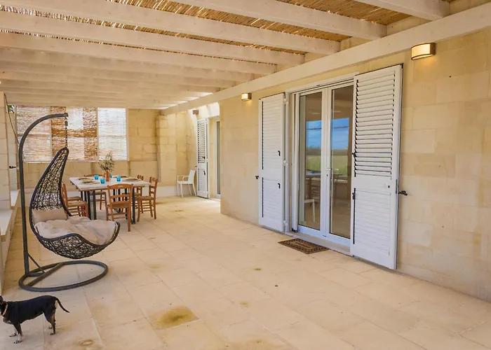 La Reimunda Villa Otranto